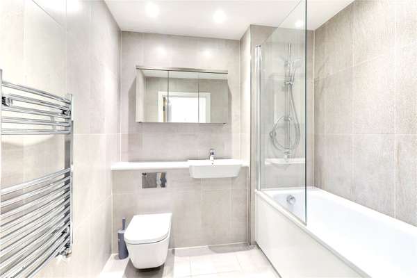 Flat Emily Jackson Close in Sevenoaks