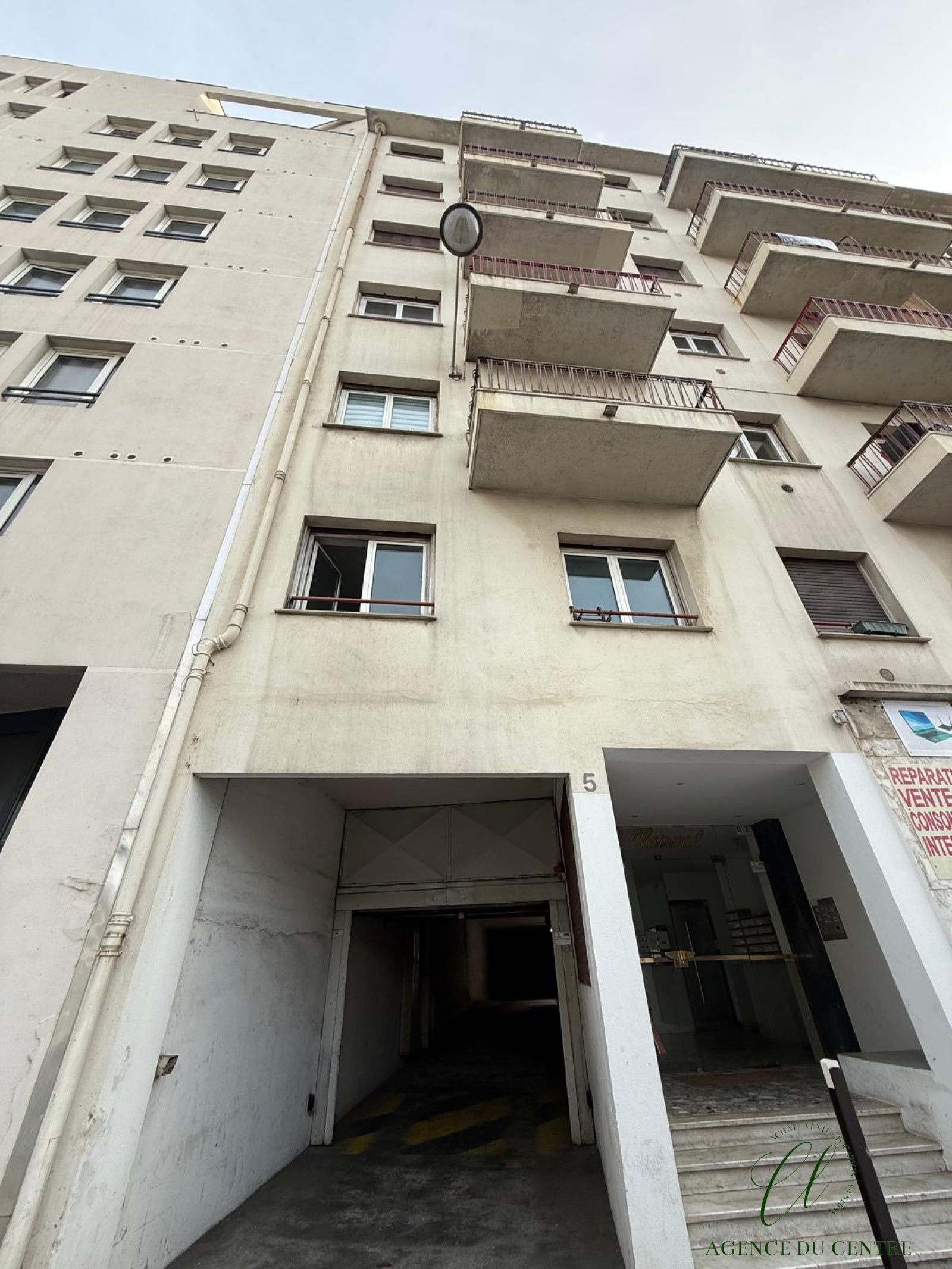 Flat Avenue Raymond Féraud in Nice