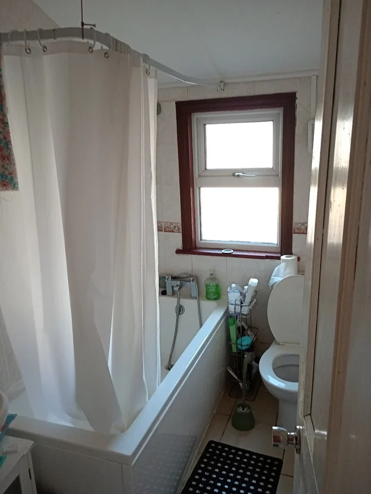 Room Rutland Road in Greater London