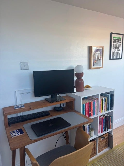 Room Nevill Road in Greater London