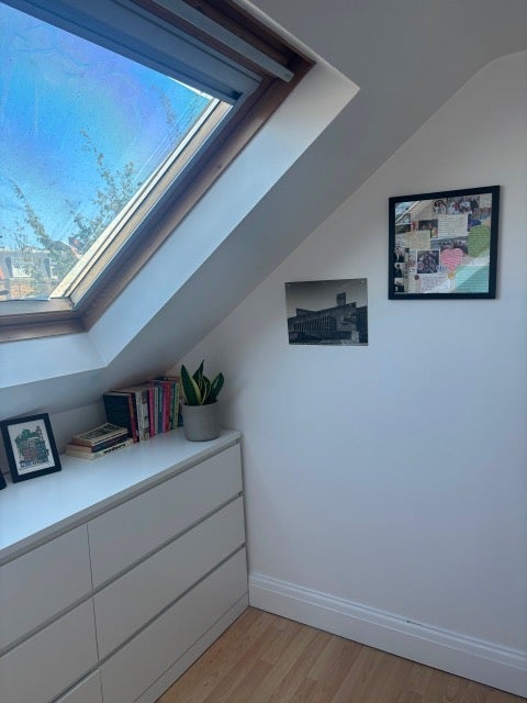 Room Nevill Road in Greater London
