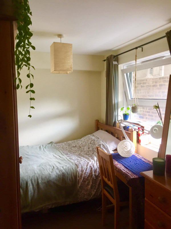Room Lettsom Street in Greater London