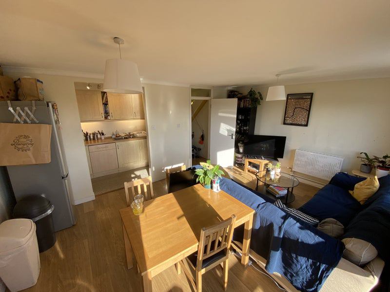 Room Lettsom Street in Greater London