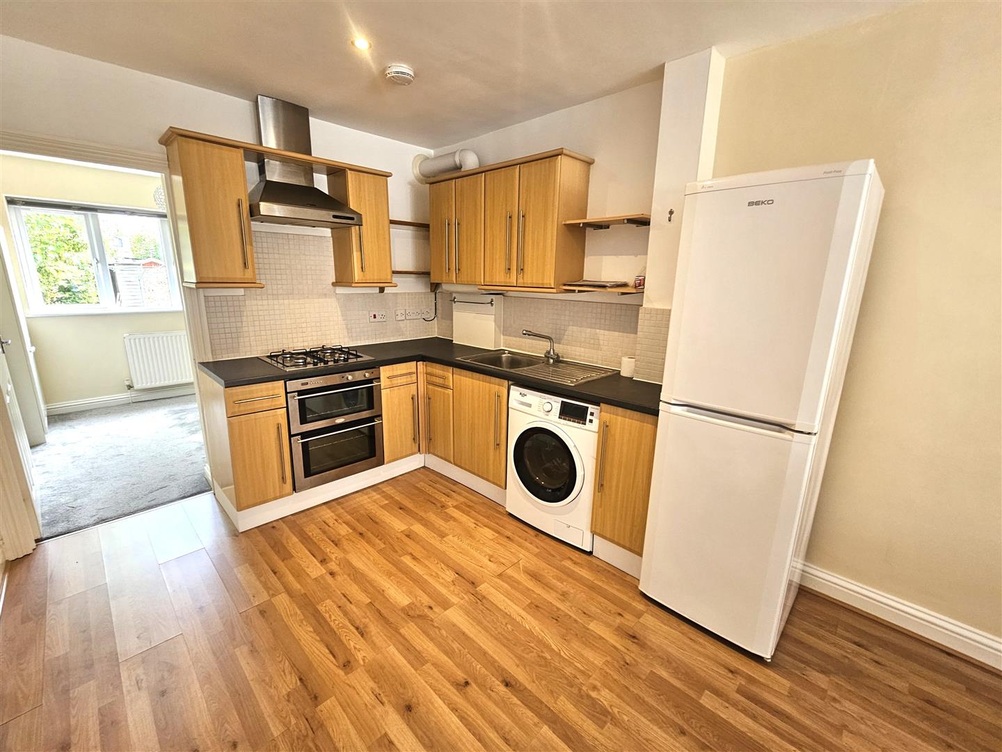 Flat York Road in Rushmoor