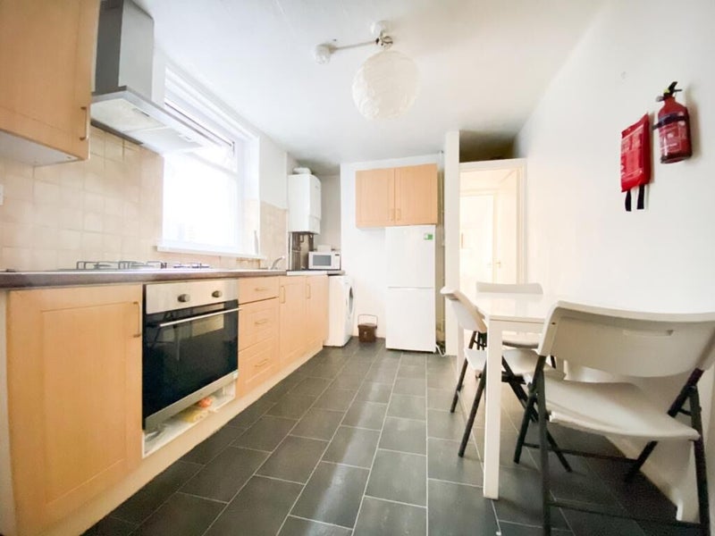 Flat Northcote Street in Cardiff