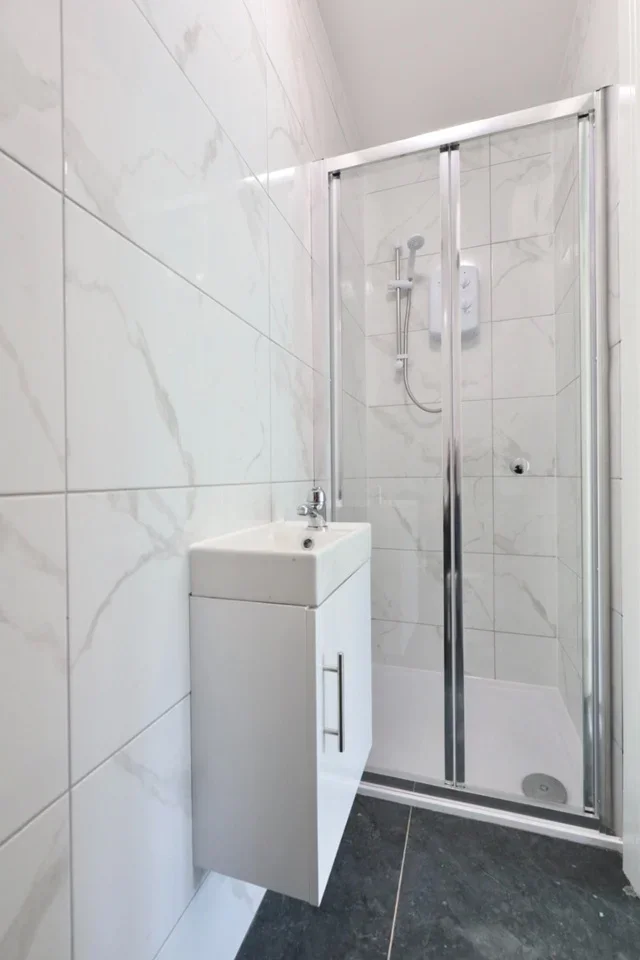 Flat Merlin Close in Greater London