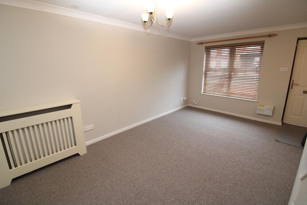 Flat Ashton Road in Tameside