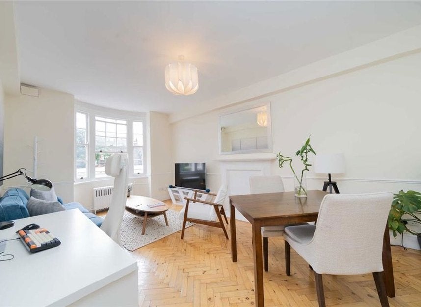Flat Queensway in City of Westminster
