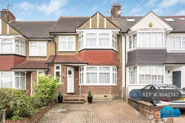 House Cardrew Avenue in Greater London