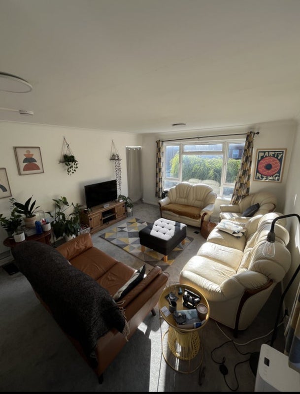 Room South Mount in Greater London