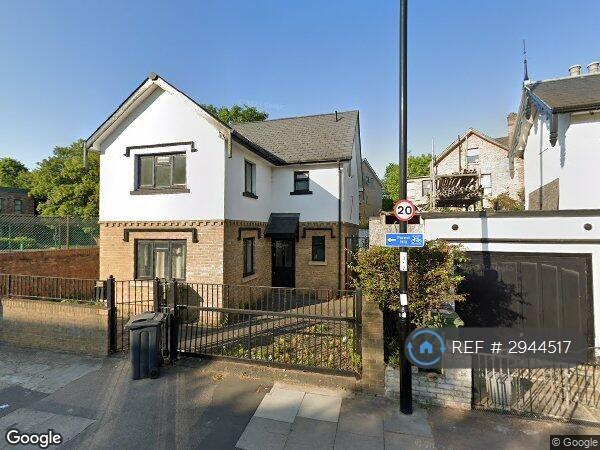 Room Perry Vale in Greater London