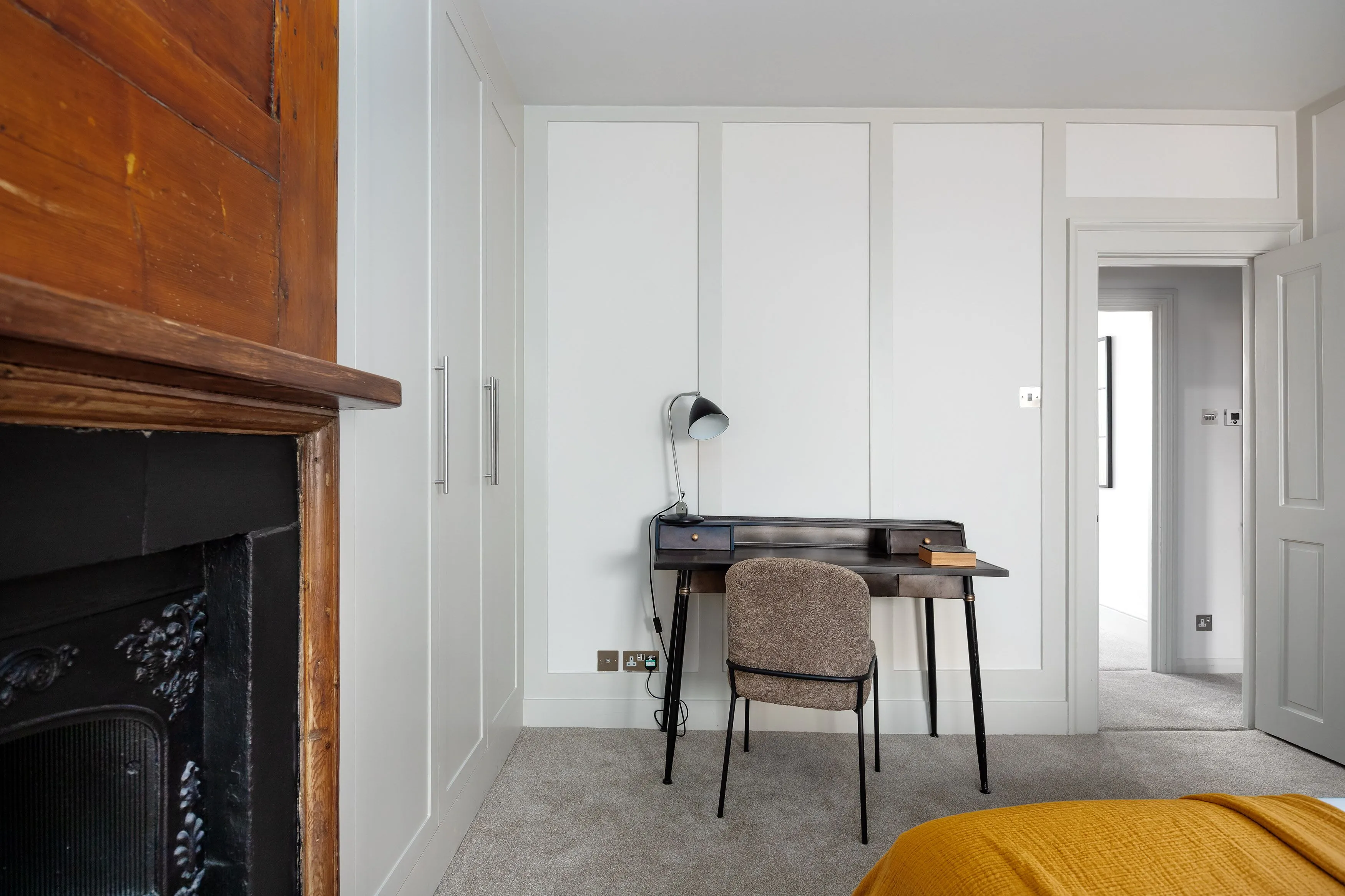 Flat Russell Street in City of Westminster