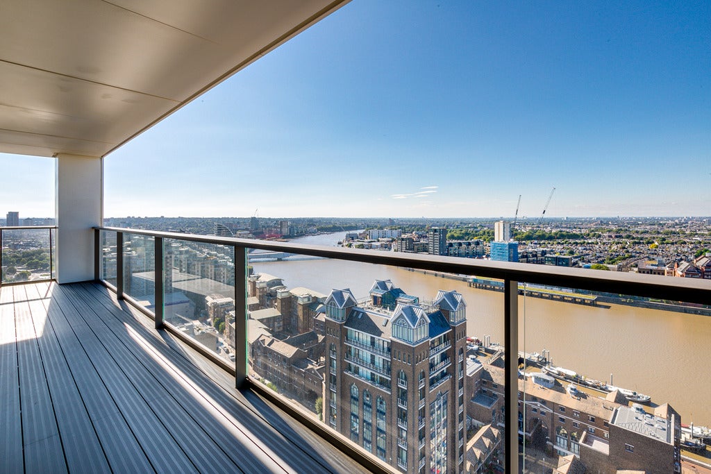 Flat York Place in Greater London