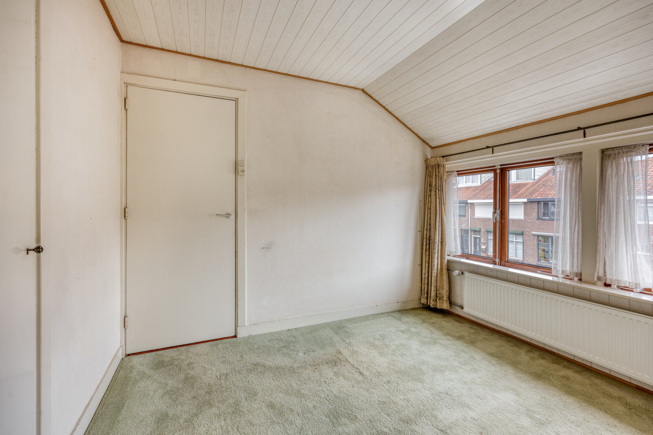 Tussenwoning te koop: Boeroestraat 78, Dordrecht