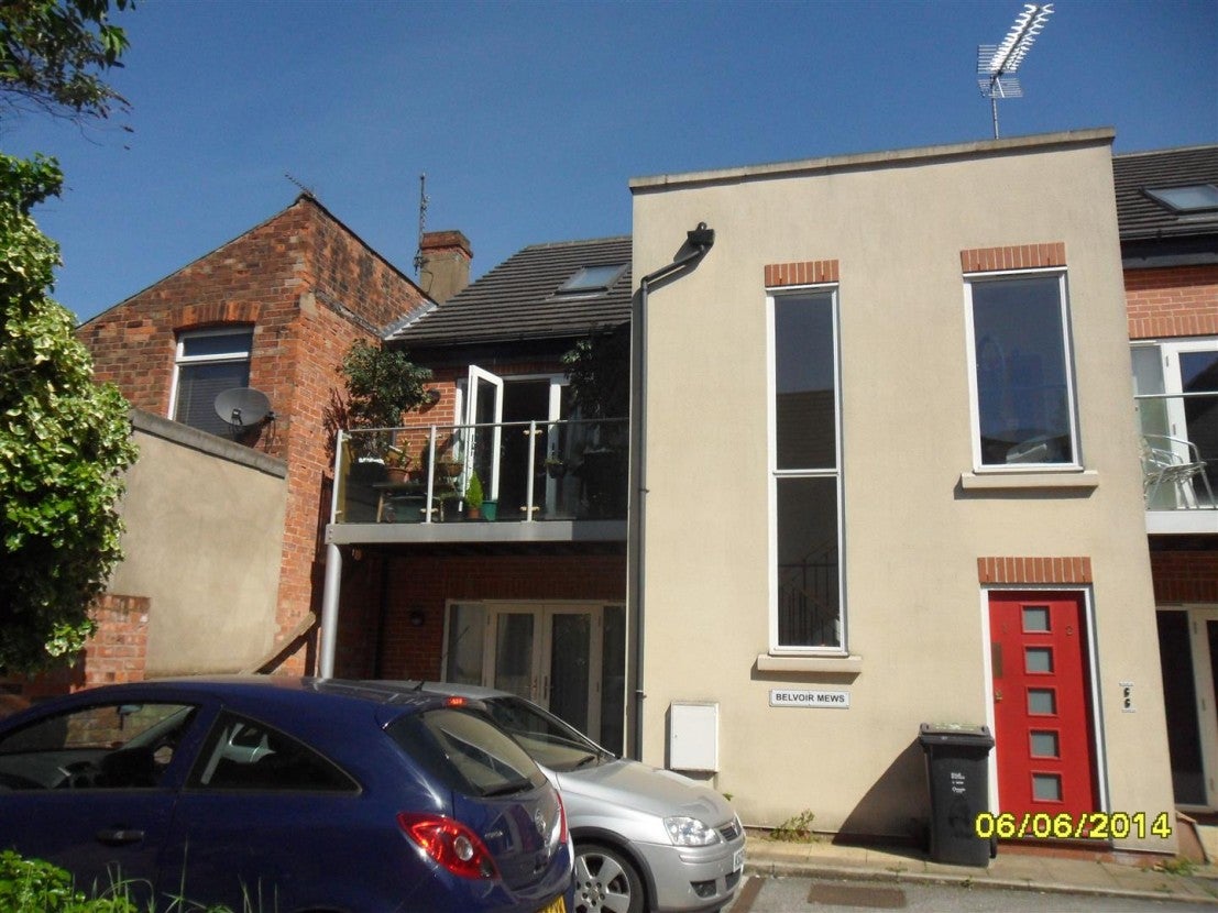 Flat Belvoir Street in Hull