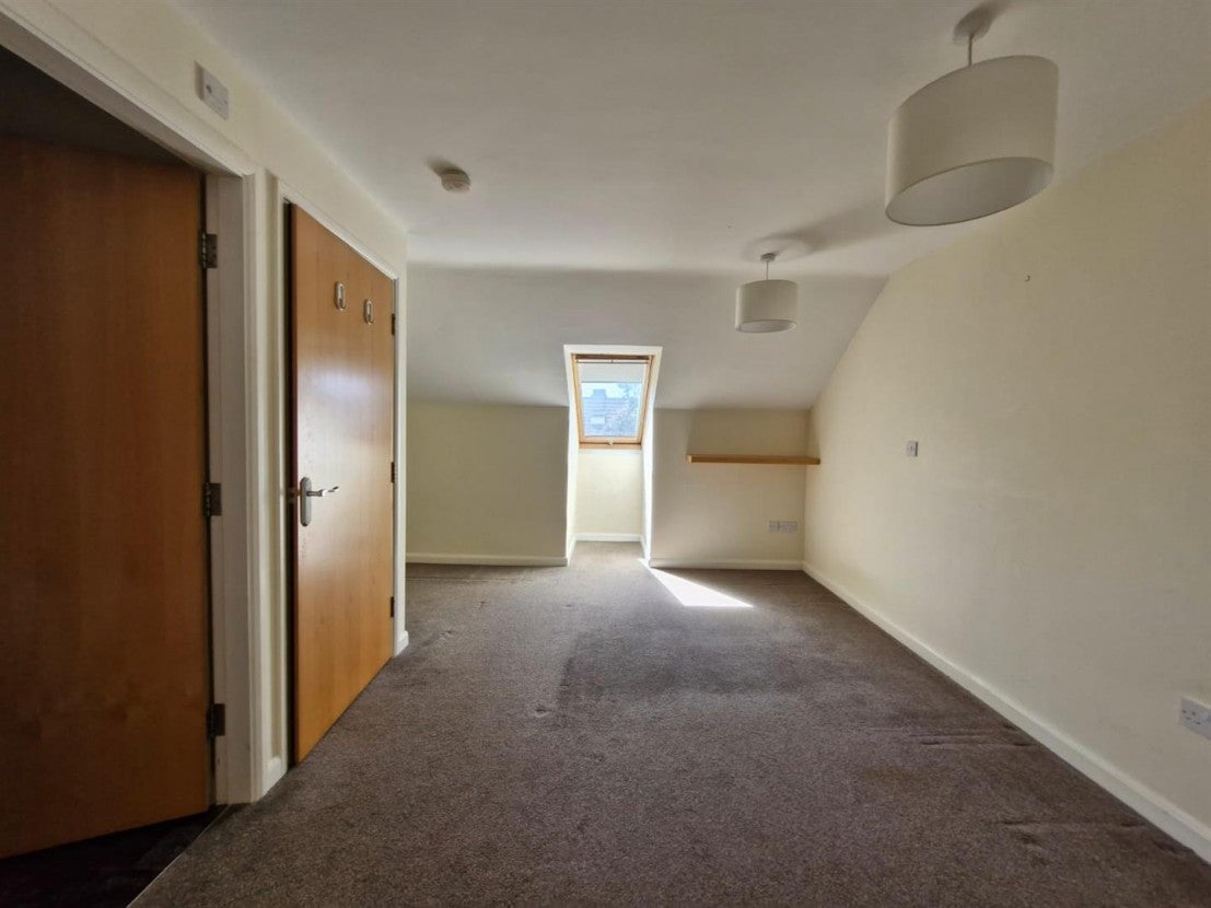 Flat Belvoir Street in Hull