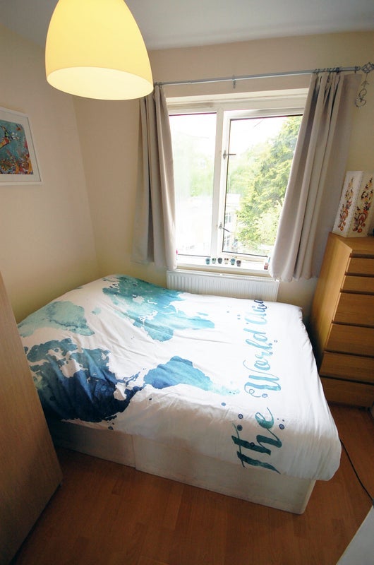 Room Princes Way in Greater London