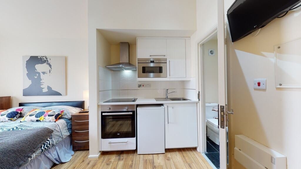 Flat Ash Grove in Greater London