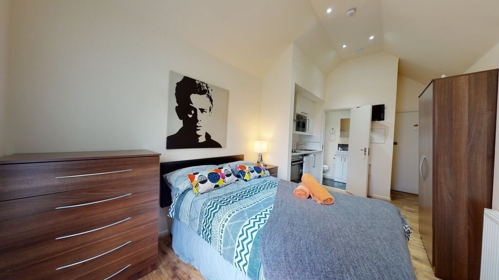 Flat Ash Grove in Greater London