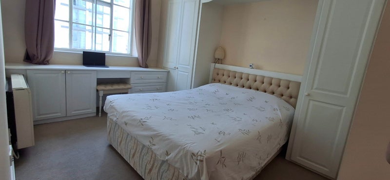 Room York Road in Greater London