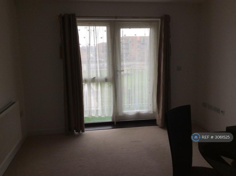 Flat Tay Road in Reading