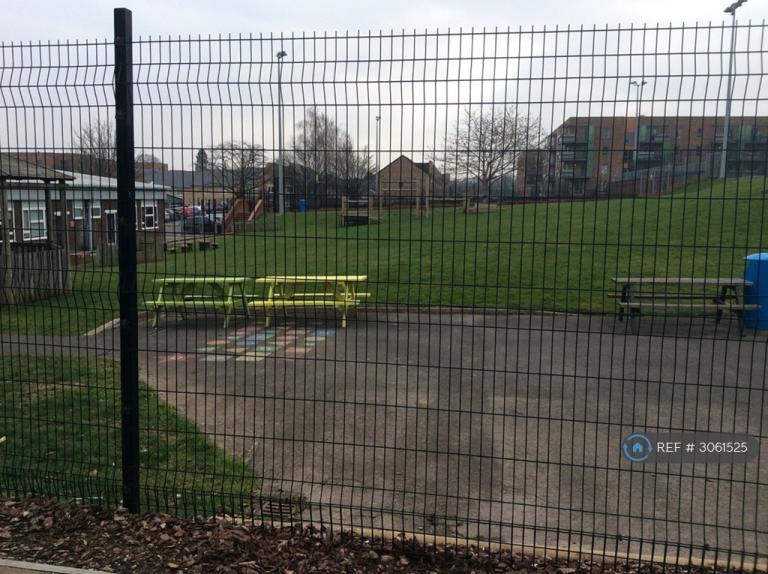 Flat Tay Road in Reading