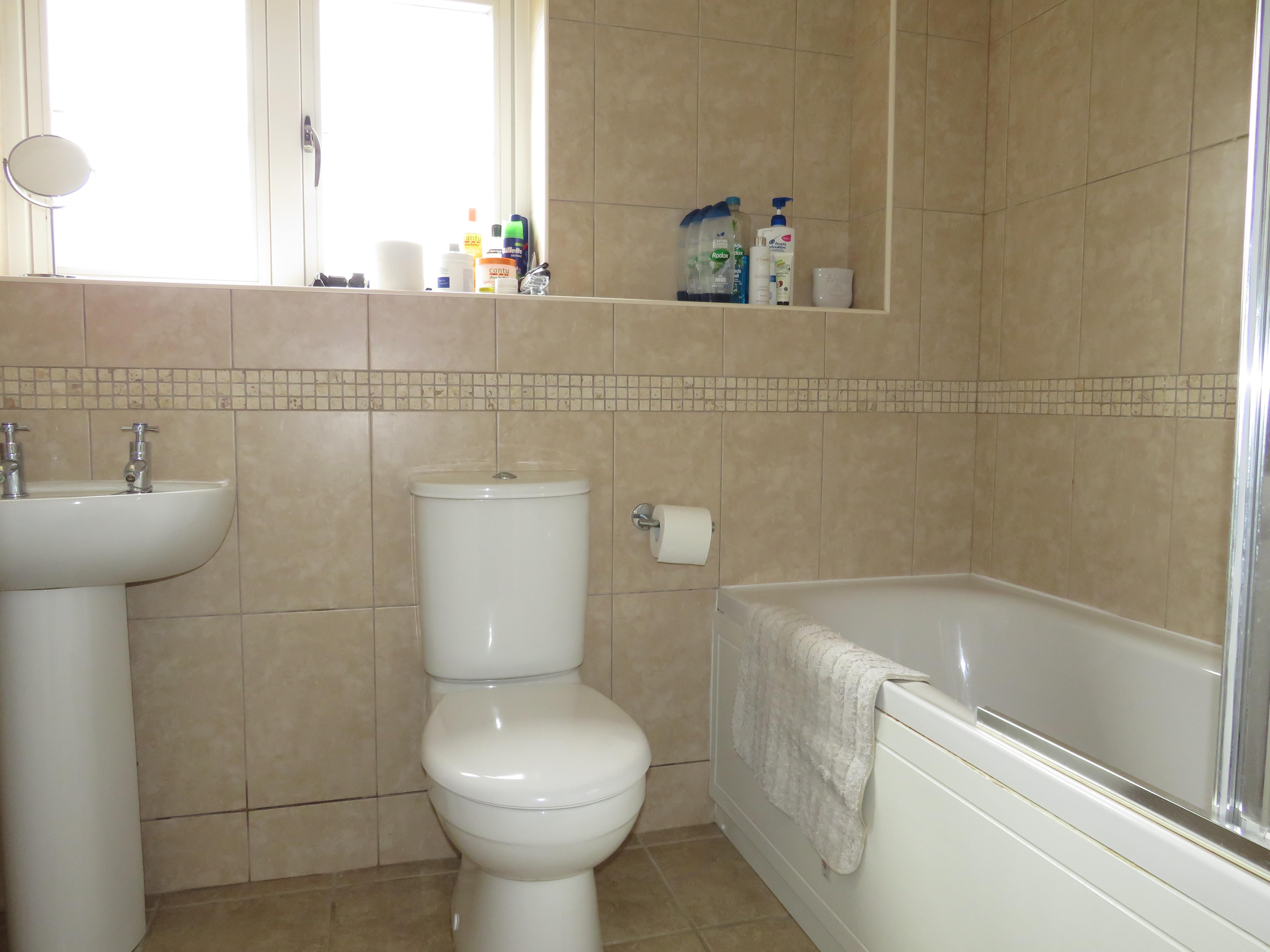 House Endeavour Close in Lower Stondon