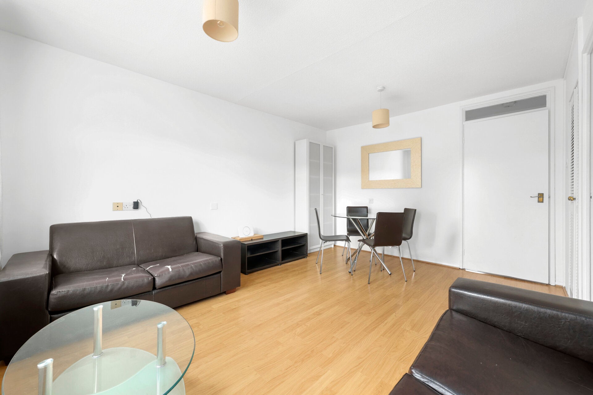 Flat Garson Road in Elmbridge