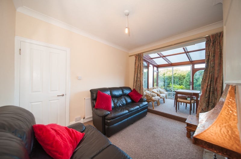 Room Vectis Gardens in Greater London