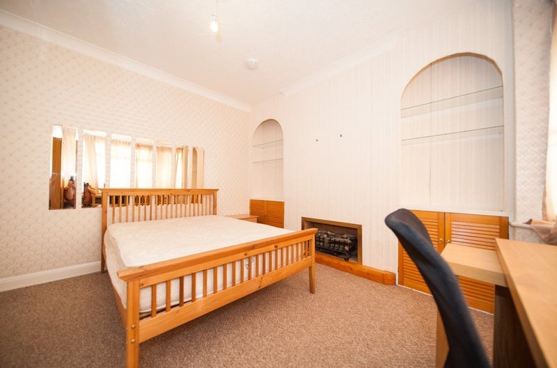 Room Vectis Gardens in Greater London