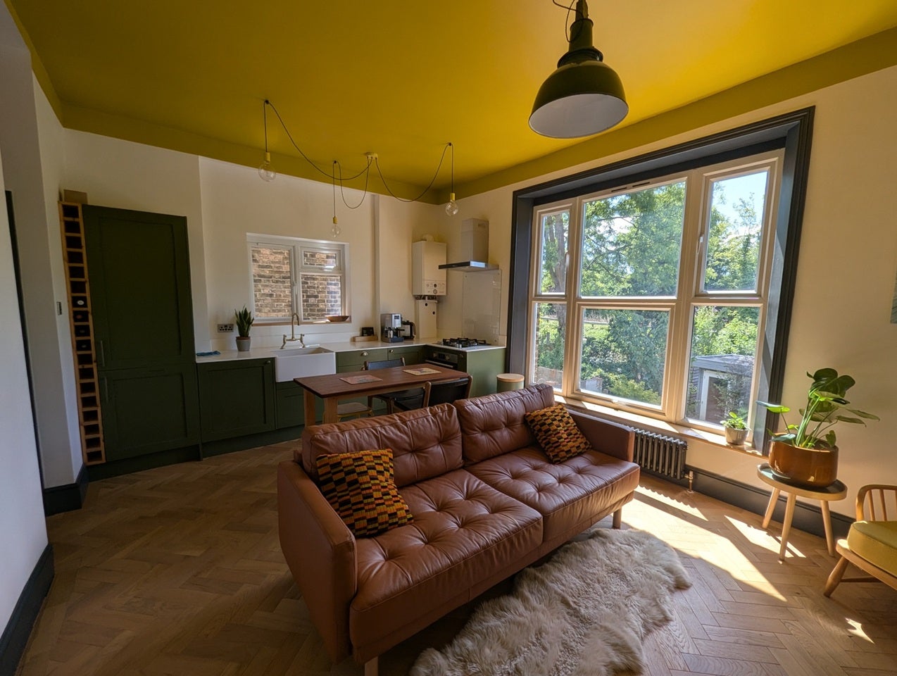 Flat Auckland Hill in Greater London