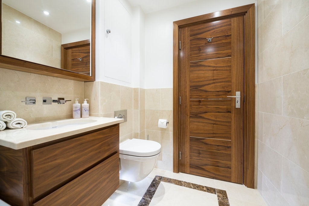 Flat Kensington Gardens Square in City of Westminster