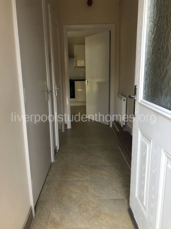 Room Shaw Street in Liverpool