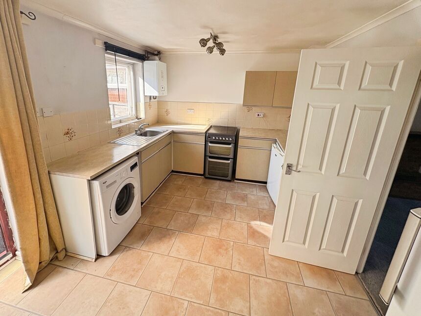 House Kington Close in Wolverhampton