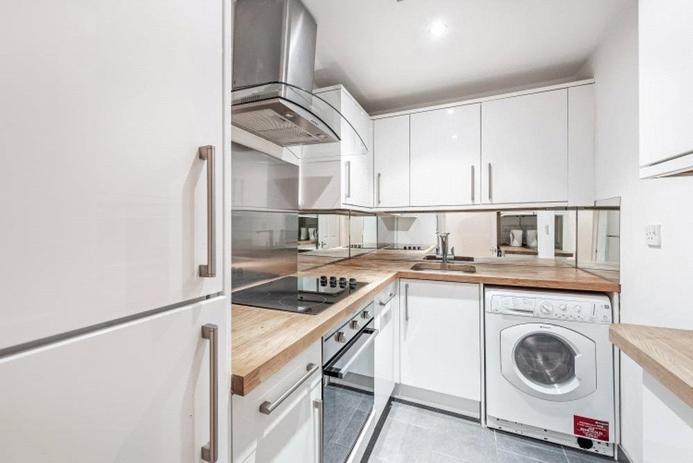 Flat Queen's Gate in Greater London