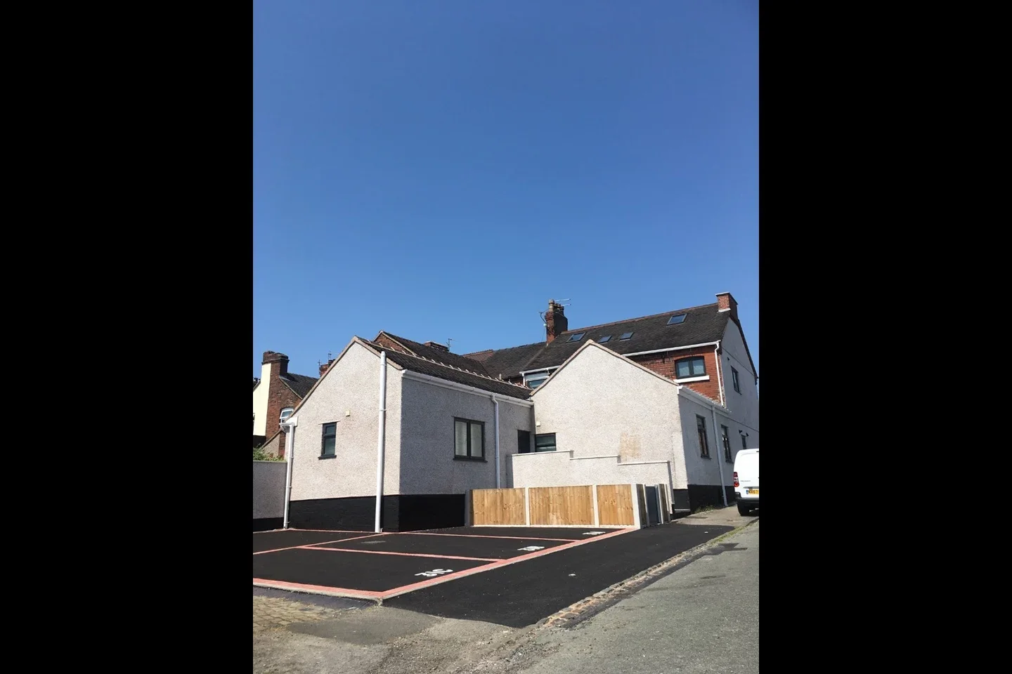 Flat Dimsdale Parade East in Newcastle-under-Lyme