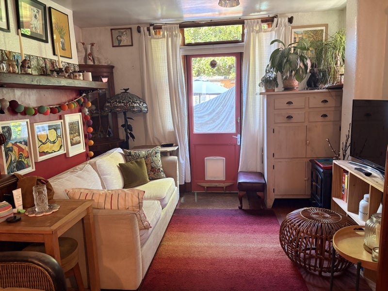 Room Oaklands Road in Greater London