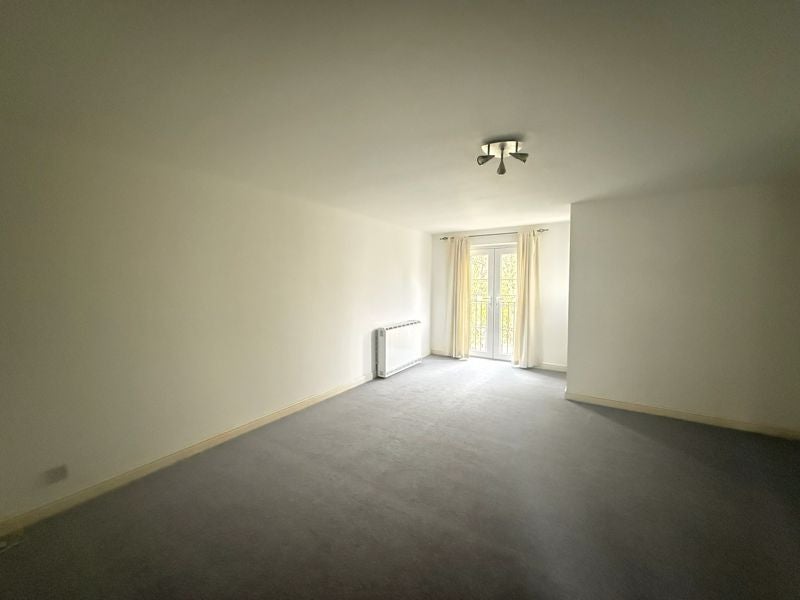 Flat Clarence Close in Greater London