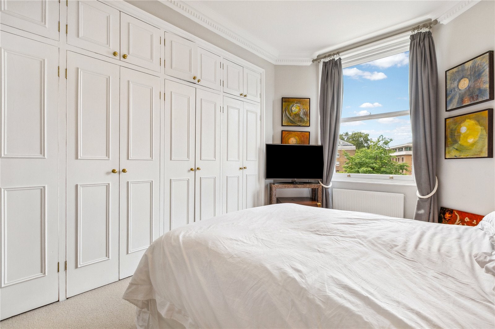 Flat Lower Sloane Street in Greater London