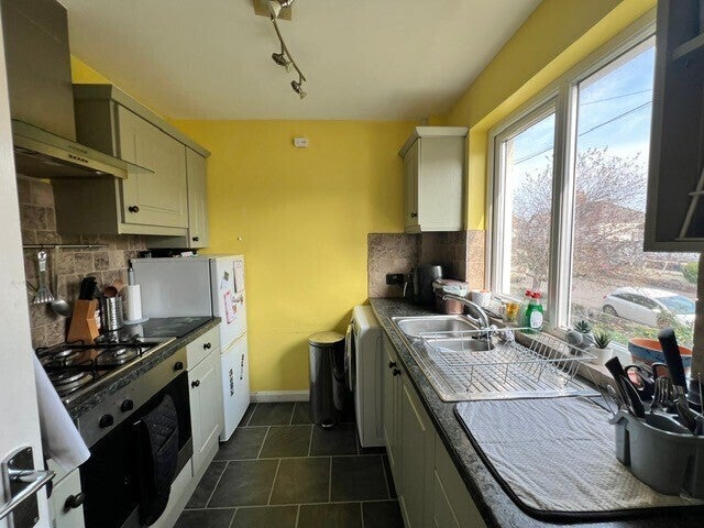 Flat Hillview Road in Minehead