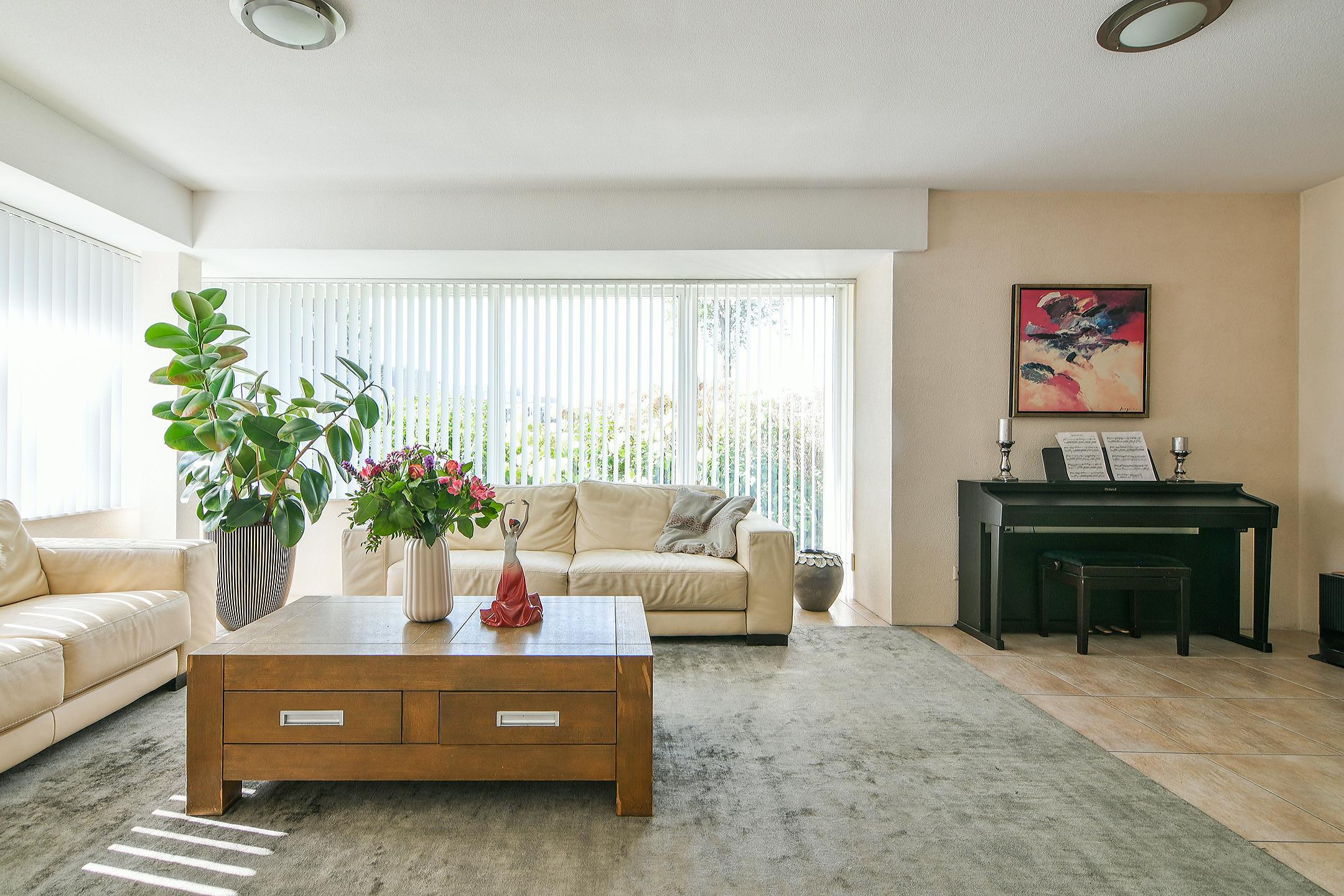 Vrijstaande woning te koop: Westhove 27, Hoofddorp