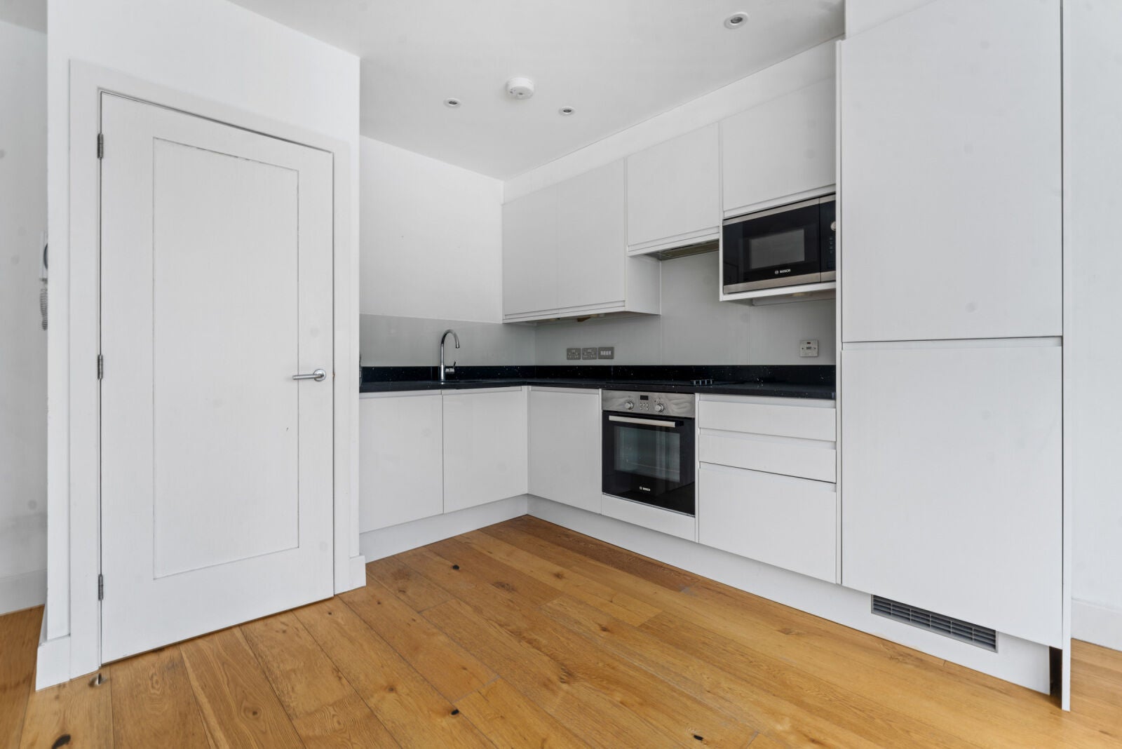 Flat GB 17 in Chatham