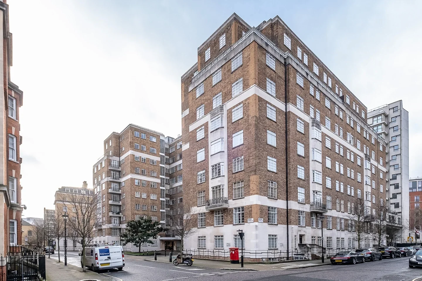 Flat Brown Street in City of Westminster