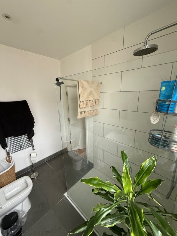 Room Holmbury Court in Greater London