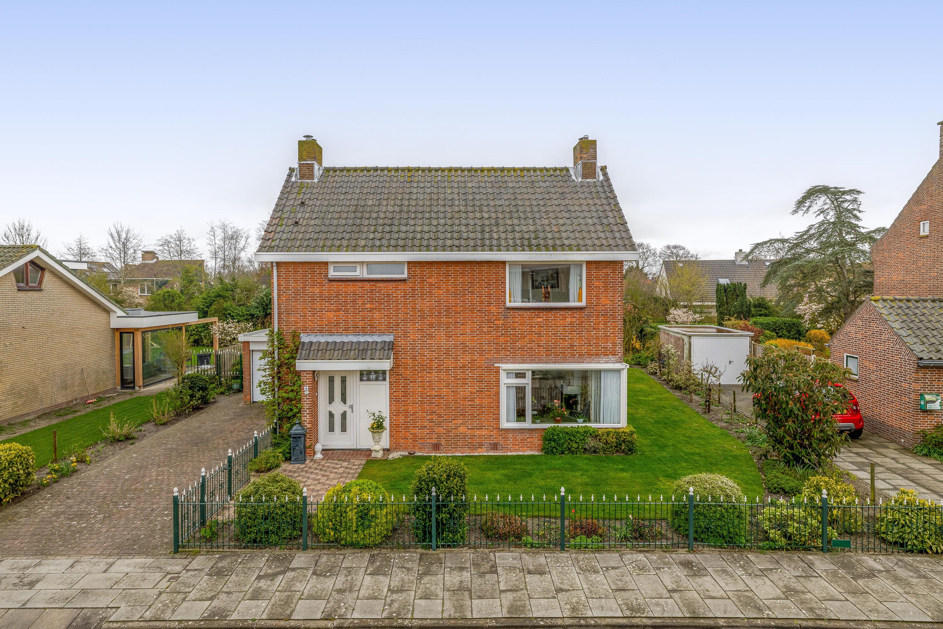 Huis Deltastraat 4 in Scharendijke