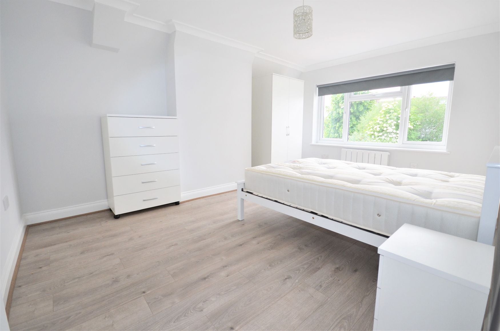 Flat Cecil Road in Greater London