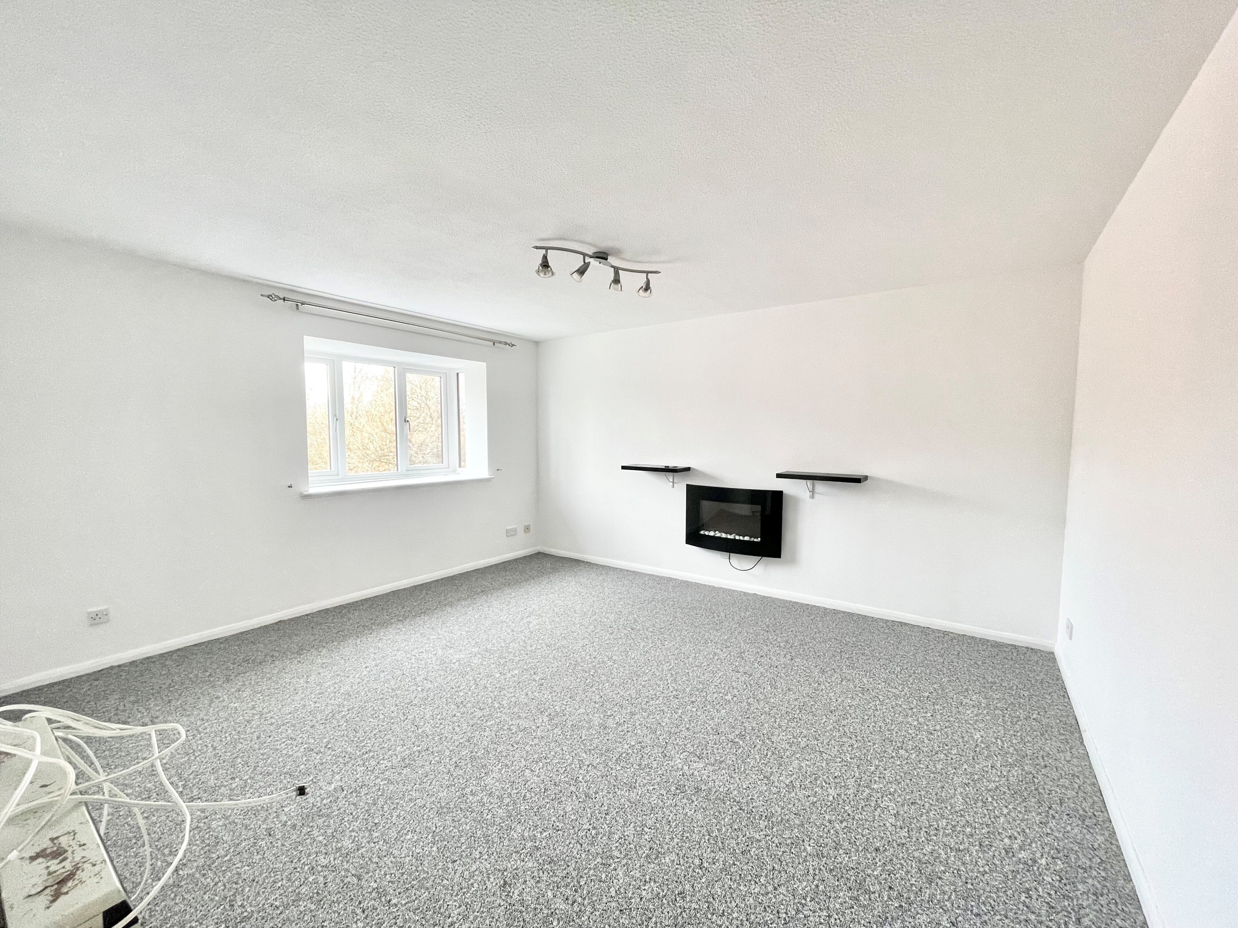 Flat Honeywood Close in Portsmouth