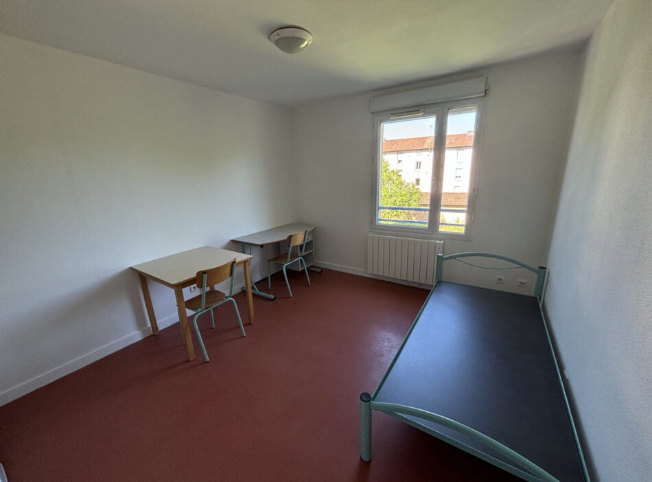 Chambre Place Robert Marcelpoil à Ambérieu-en-Bugey