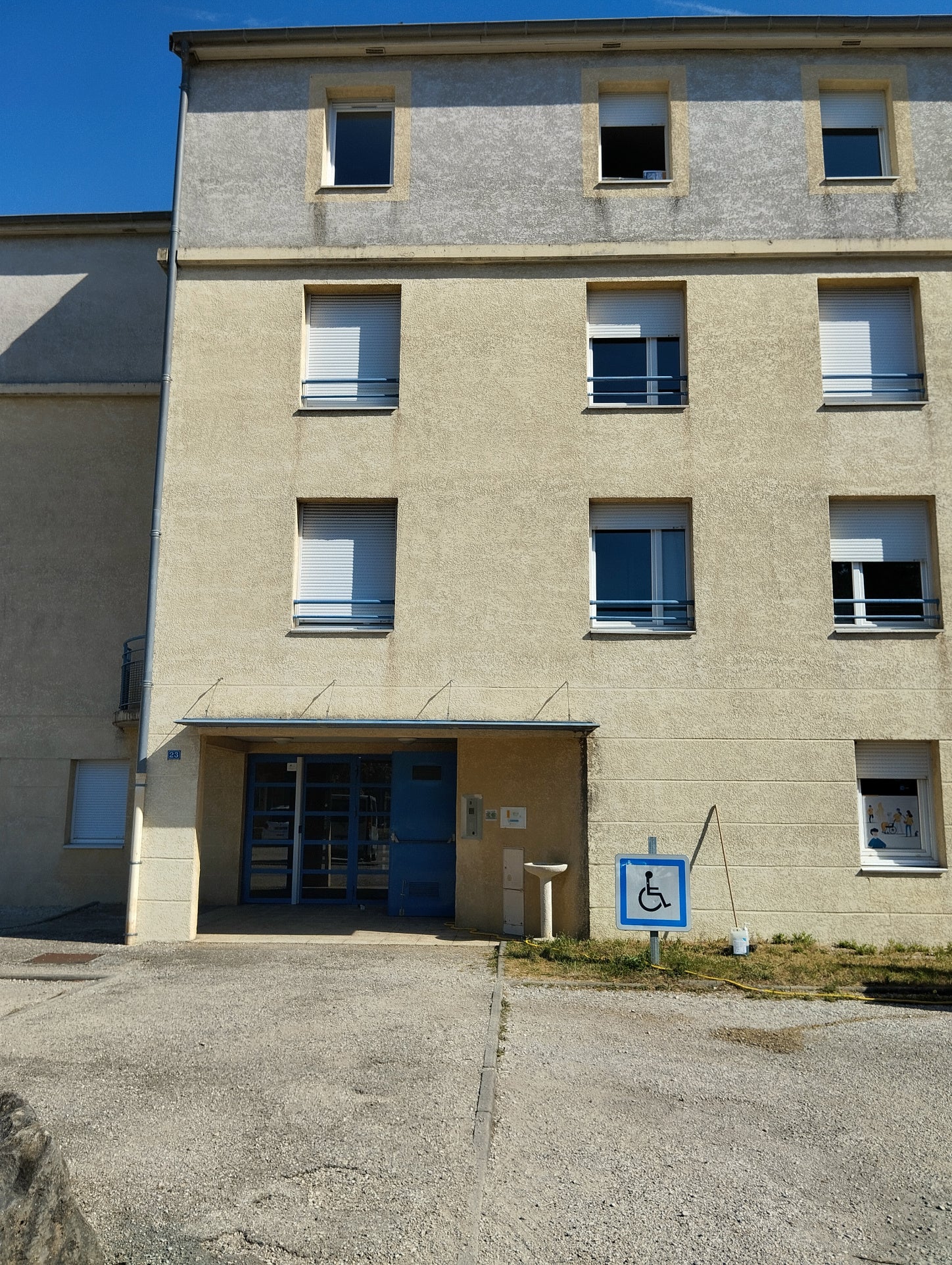 Chambre Place Robert Marcelpoil à Ambérieu-en-Bugey