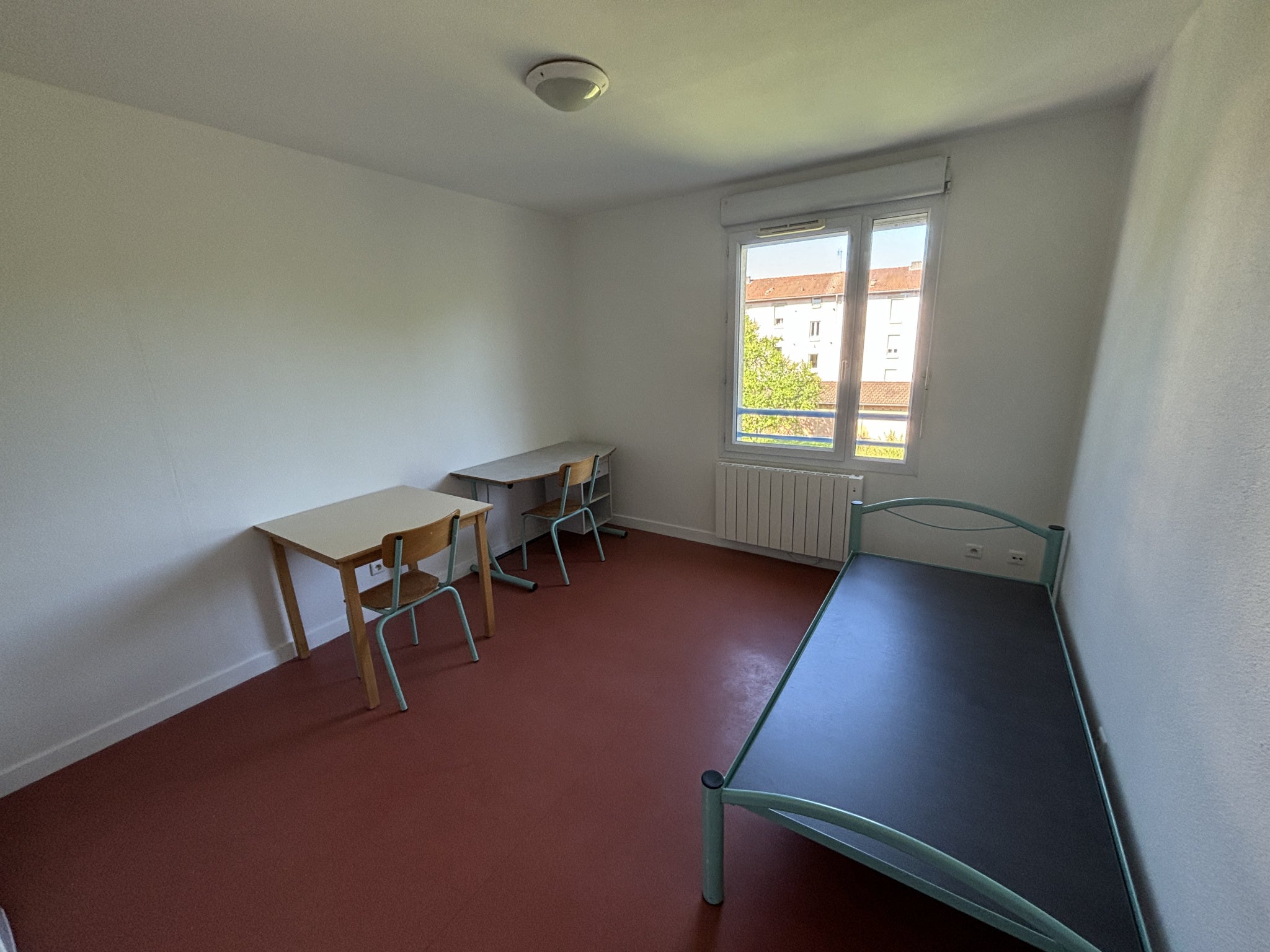 Chambre Place Robert Marcelpoil à Ambérieu-en-Bugey